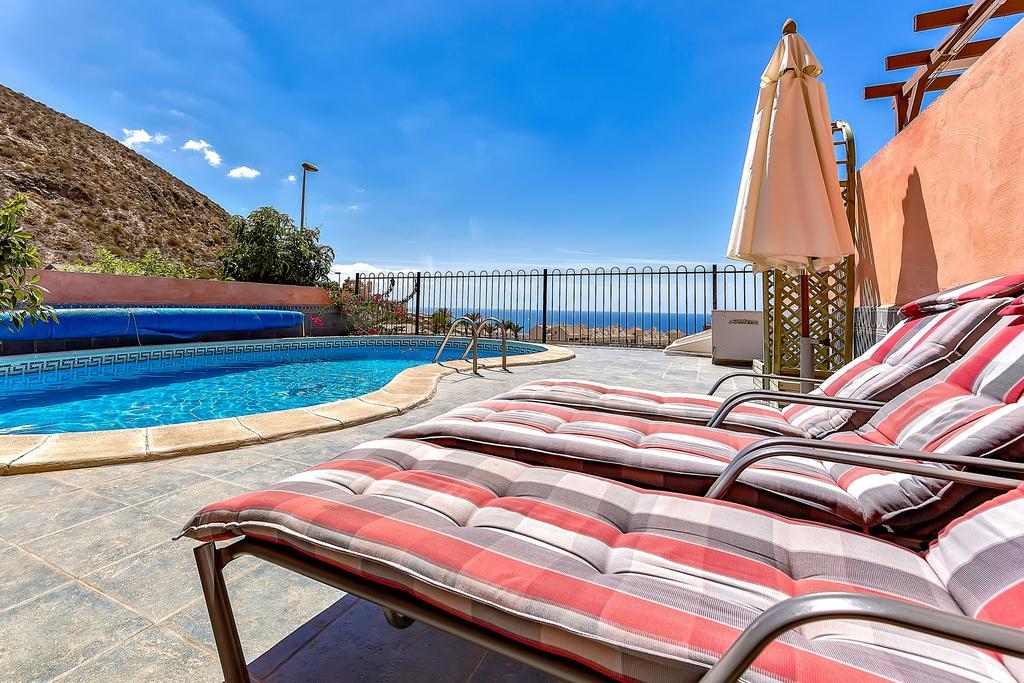 Villa In Los Cristianos Los Cristianos (Tenerife) Exterior foto