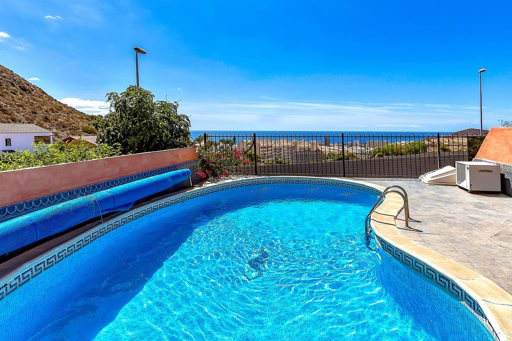 Villa In Los Cristianos Los Cristianos (Tenerife) Exterior foto